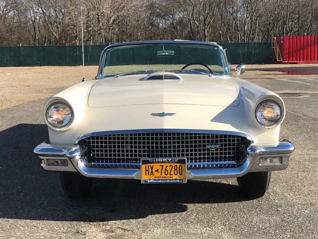 1957 Ford Thunderbird