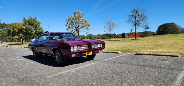 1969 Pontiac GTO Hardtop Coupe 4-Speed